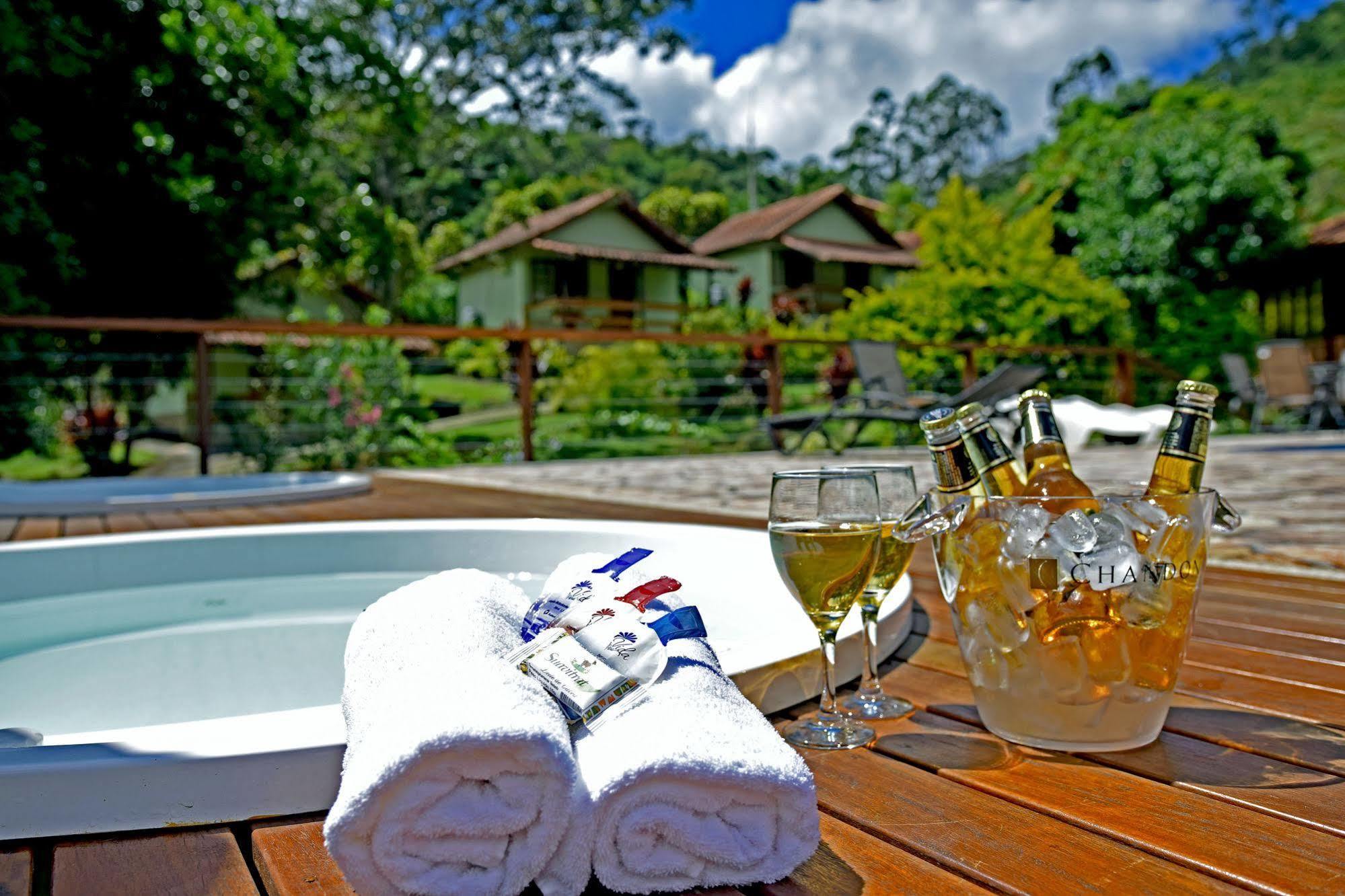 Alta Colina Lodge *